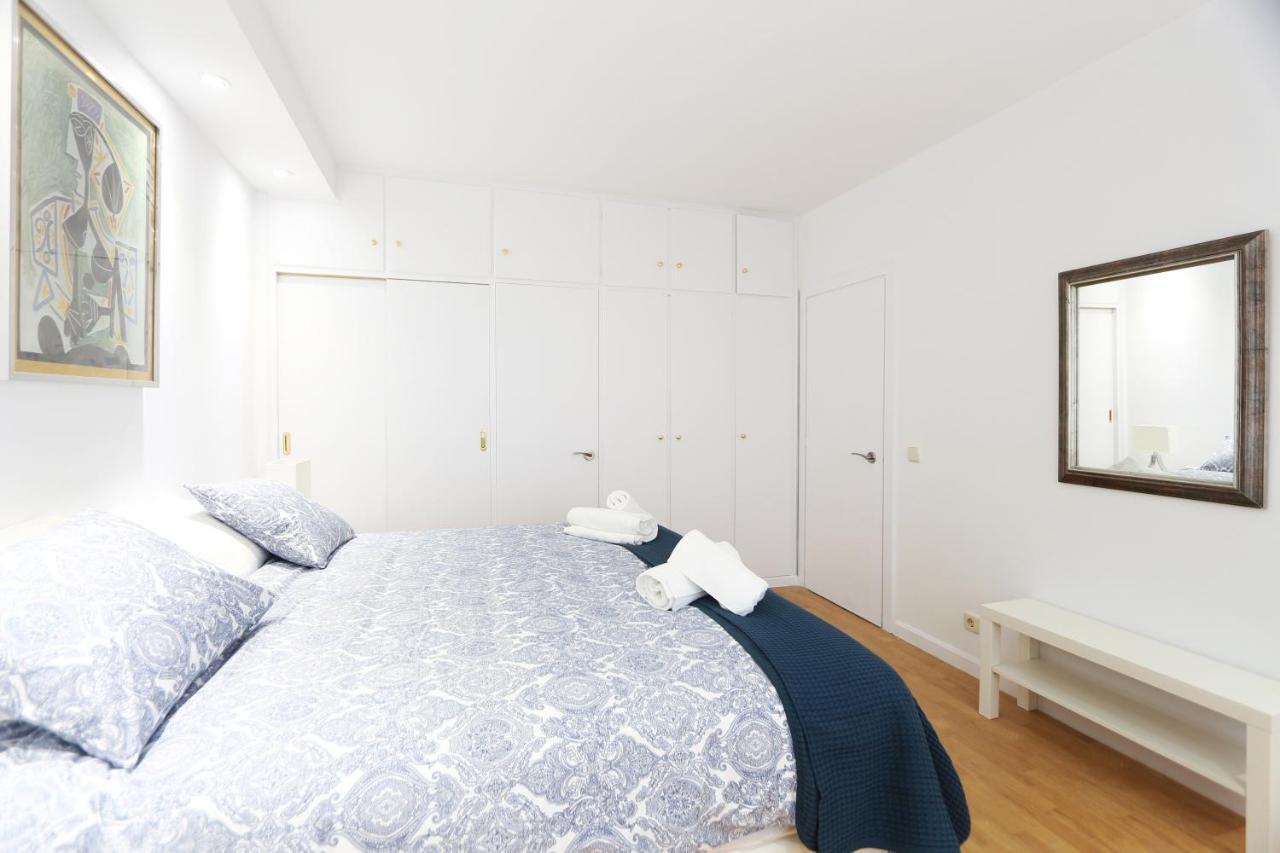 Urbantec Realty - Plaza De Colon Lägenhet Madrid Exteriör bild