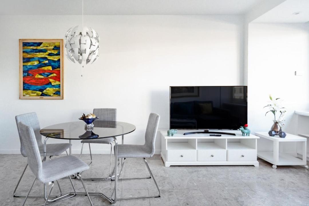 Urbantec Realty - Plaza De Colon Lägenhet Madrid Exteriör bild