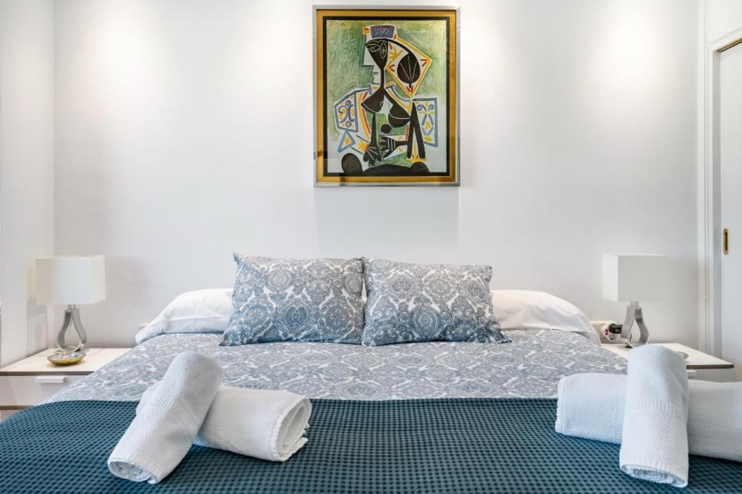Urbantec Realty - Plaza De Colon Lägenhet Madrid Exteriör bild