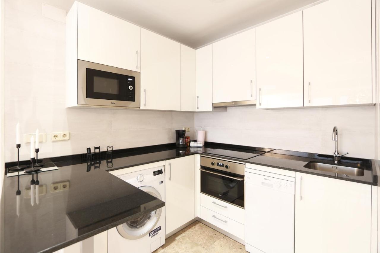 Urbantec Realty - Plaza De Colon Lägenhet Madrid Exteriör bild
